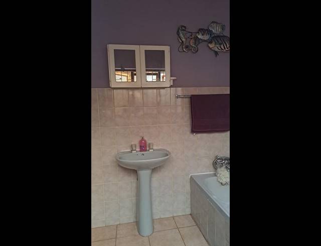 3 BEDROOM HOUSE FOR SALE IN GHOLFSIG